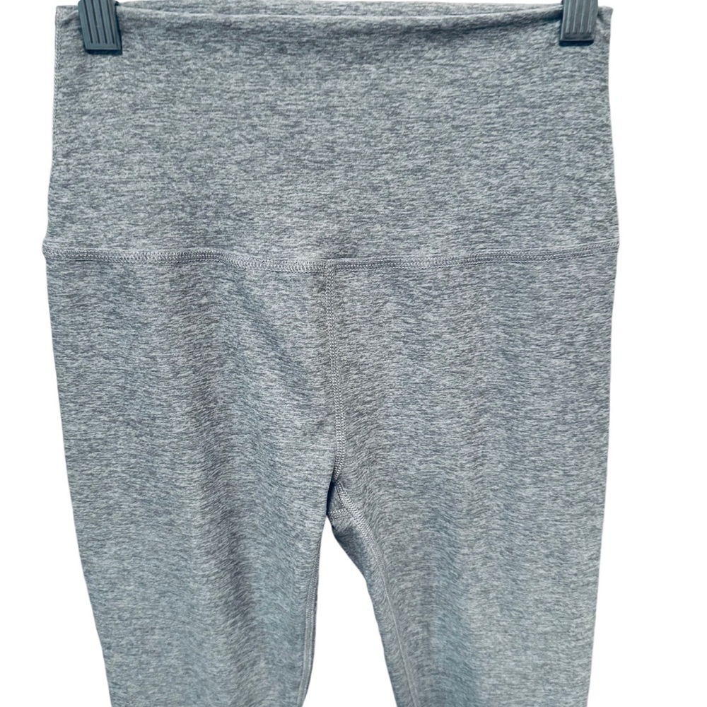 BEYOND YOGA Space Dye Twist and Shout Leggings Grey Crop size Small 8771 - Picture 6 of 8